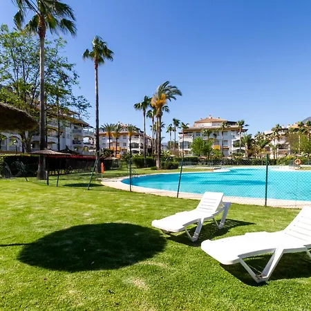 Banus - Lovely-1bdm, Terrace, 3pools