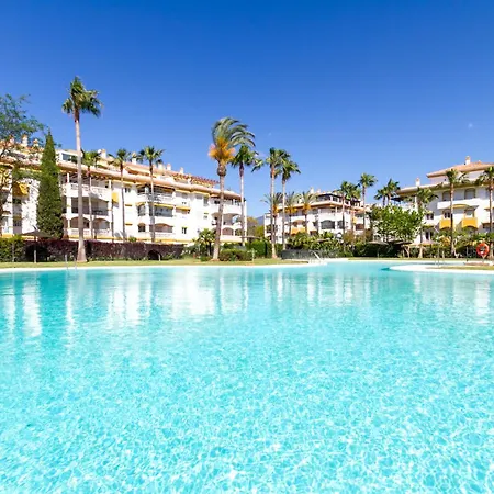Banus - Lovely-1bdm, Terrace, 3pools Apartman Marbella